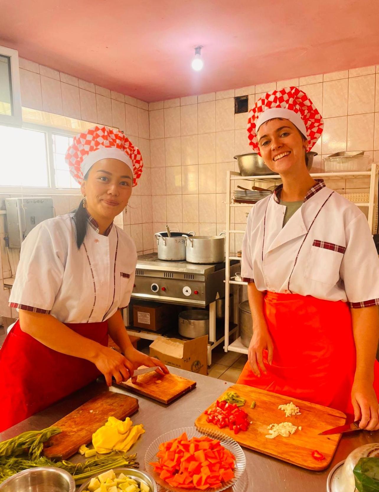 Tumar Guest House Naryn Экстерьер фото