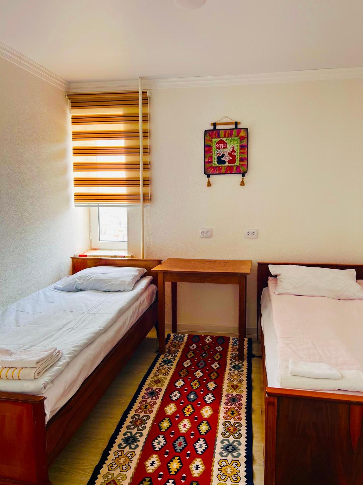 Tumar Guest House Naryn Экстерьер фото