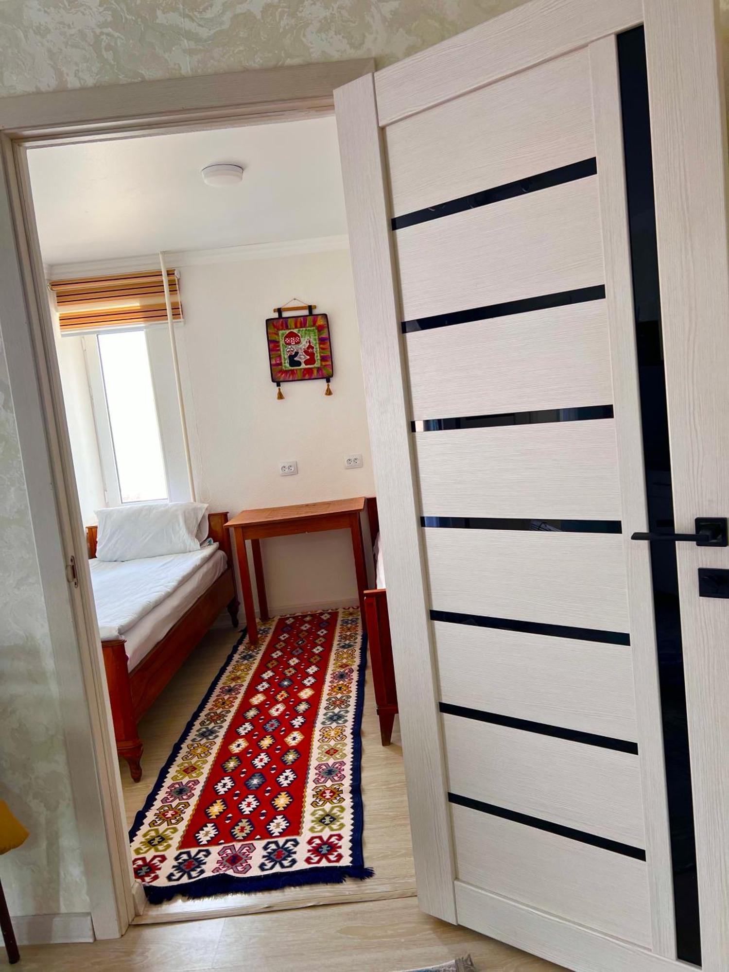 Tumar Guest House Naryn Экстерьер фото